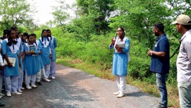 राष्‍ट्रीय मधुमक्‍खी दिवस: जंगल सफारी में विद्यार्थियों ने किया भ्रमण