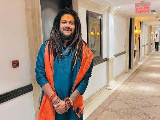 गायक हंसराज रघुवंशी के खिलाफ थाने में शिकायत दर्ज