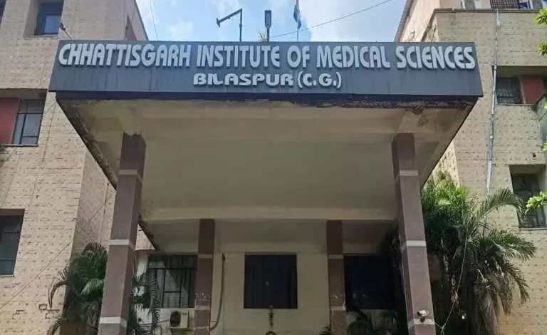 डॉक्टरों , शमशाद हुसैन , Raipur, रायुपर, मरीज, सीने में दर्द , सिम्स इलाज ,Doctors, Shamshad Hussain, Raipur, patient, chest pain, SIMS treatment,