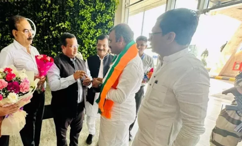 केंद्रीय मंत्री एल मुरुगन , रायपुर , भव्य स्वागत, रायपुर, raipur news, केन्द्रीय सूचना-प्रसारण राज्यमंत्री एल मुरुगन ,Union Minister L Murugan, Raipur, grand welcome, Raipur, raipur news, Union Minister of State for Information and Broadcasting L Murugan,