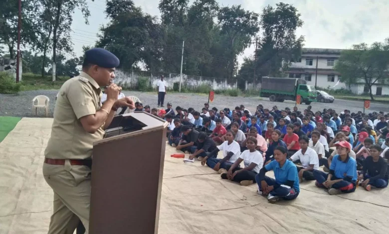 यातायात डीएसपी , एनसीसी कैडेट्स ,यातायात नियम,सड़क सुरक्षा ,विशेष जोर,Traffic DSP, NCC cadets, traffic rules, road safety, special emphasis,