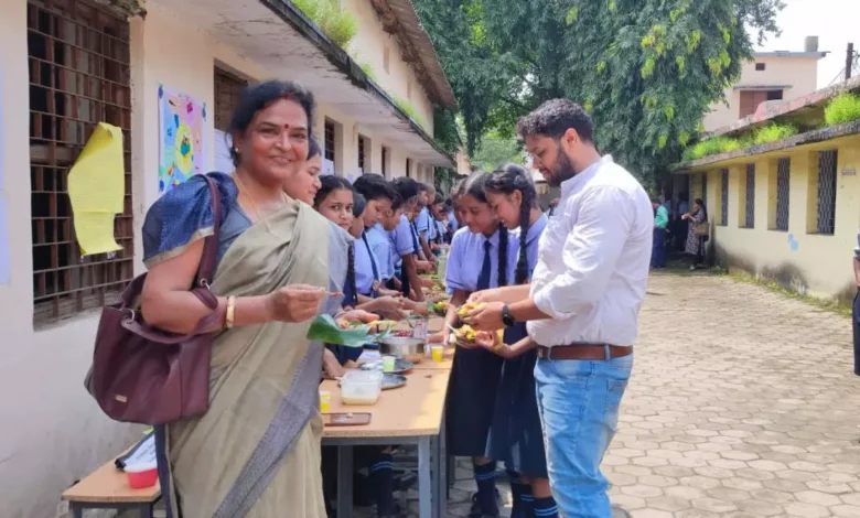स्वामी आत्मानंद उत्कृष्ट विद्यालय, चक्रधर नगर,पोषण सप्ताह, Raigarh, रायगढ़, कलेक्टर कार्तिकेया गोयल , निर्देशन , महिला एवं बाल विकास विभाग ,Swami Atmanand Excellence School, Chakradhar Nagar, Nutrition Week, Raigarh, Raigarh, Collector Kartikeya Goyal, Direction, Women and Child Development Department,