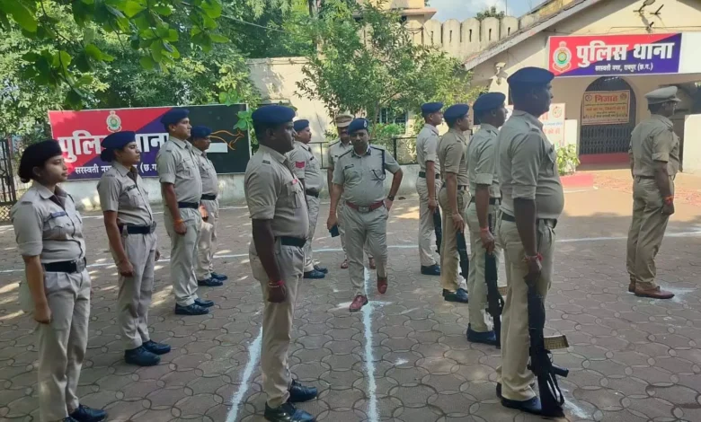 रायपुर SSP संतोष सिंह , गोबरा नवापारा , सरस्वती नगर थाना , निरीक्षण, Raipur,रायपुर,वरिष्ठ पुलिस अधीक्षक संतोष सिंह ,Raipur SSP Santosh Singh, Gobara Navapara, Saraswati Nagar Police Station, Inspection, Raipur, Raipur, Senior Superintendent of Police Santosh Singh,