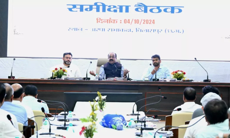 युद्ध स्तर ,सड़क मरम्मत , रायपुर, raipur news, उपमुख्यमंत्री तथा लोक निर्माण मंत्री अरुण साव , बिलासपुर संभागीय मुख्यालय में संभाग , उप मुख्यमंत्री साव , लोक निर्माण विभाग ,War footing, road repair, Raipur, raipur news, Deputy Chief Minister and Public Works Minister Arun Saw, Division in Bilaspur Divisional Headquarters, Deputy Chief Minister Saw, Public Works Department,