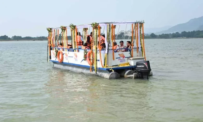 सीएम साय ,नौका विहार , जशपुर, सरगुजा क्षेत्र,CM Say, Boating, Jashpur, Surguja area,