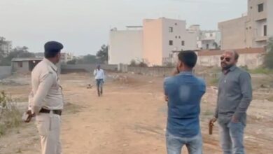 रेलवे की जमीन पर मधुर चितलांगिया का अतिक्रमण, सनातन धर्म रक्षा संघ के अध्यक्ष तिवारी ने की कानूनी कार्रवाई की मांग