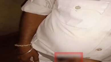 पुलिसकर्मी निकला दलाल! सोशल मीडिया पर वीडियो ने मचाई सनसनी