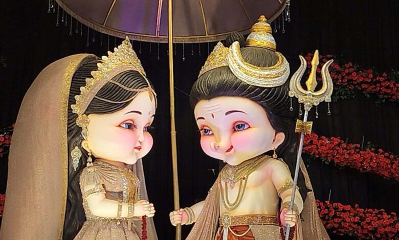 लाखे नगर पंडाल में शंकर-पार्वती थीम, औंधी के मूर्तिकार की मेहनत रंग लाई