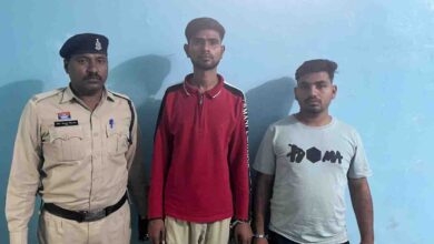 आत्महत्या के दुष्प्रेरण के मामले में फरार दो आरोपी गिरफ्तार