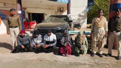 लाखों की चोरी का खुलासा, पांच आरोपी गिरफ्तार